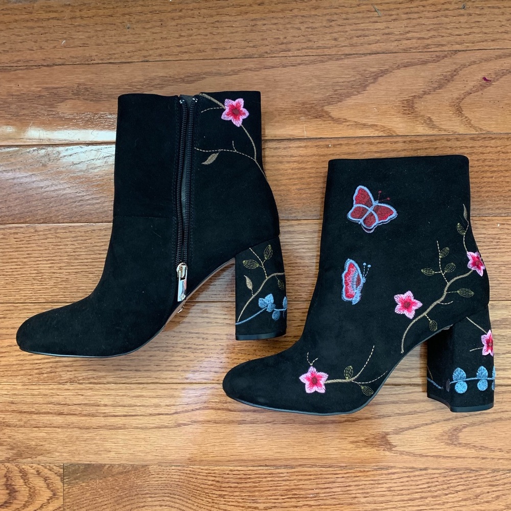 Nanette Lepore boots size 9.5